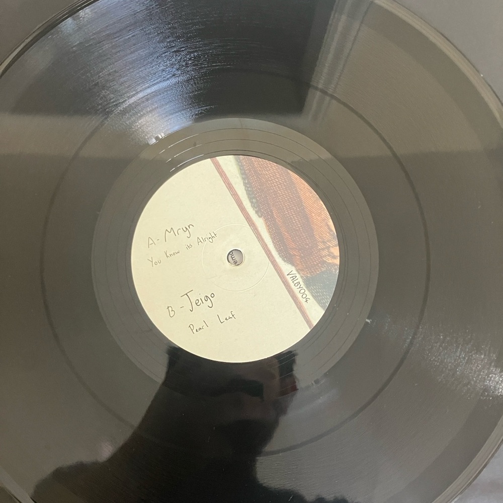 *very rare* VALBY004- A- Mryn - You Know it’s Alright B - Jeigo - Pearl Leaf - Picture 4 of 6